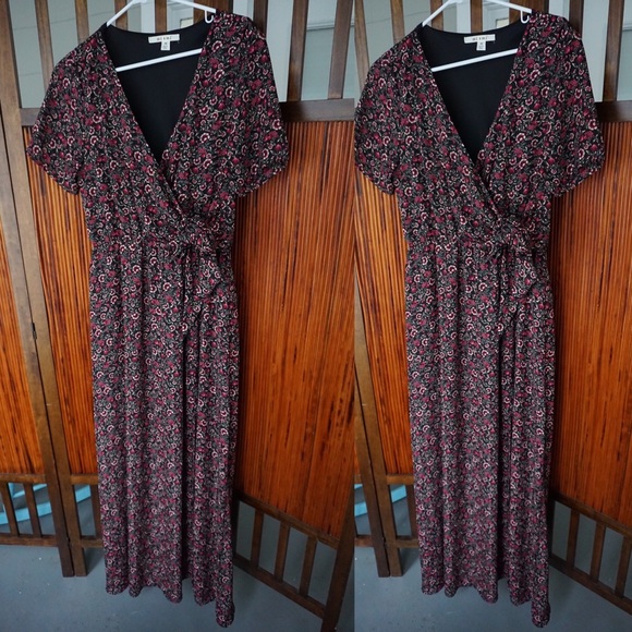 Dress - Picture 2 of 6